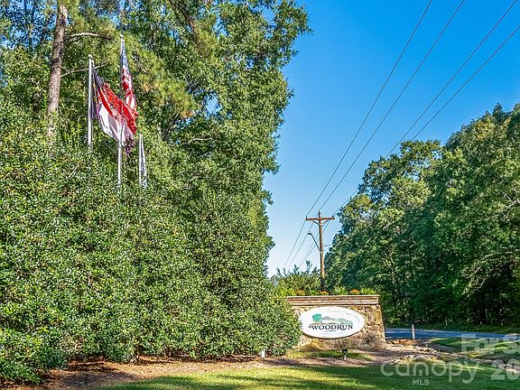 2nd image of 176 Arrowhead Ln