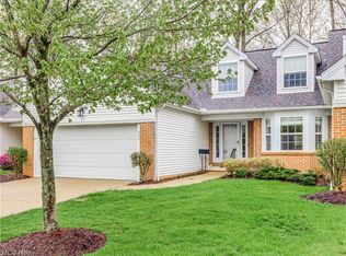 452 E Reserve Dr, Cuyahoga Falls, OH 44223