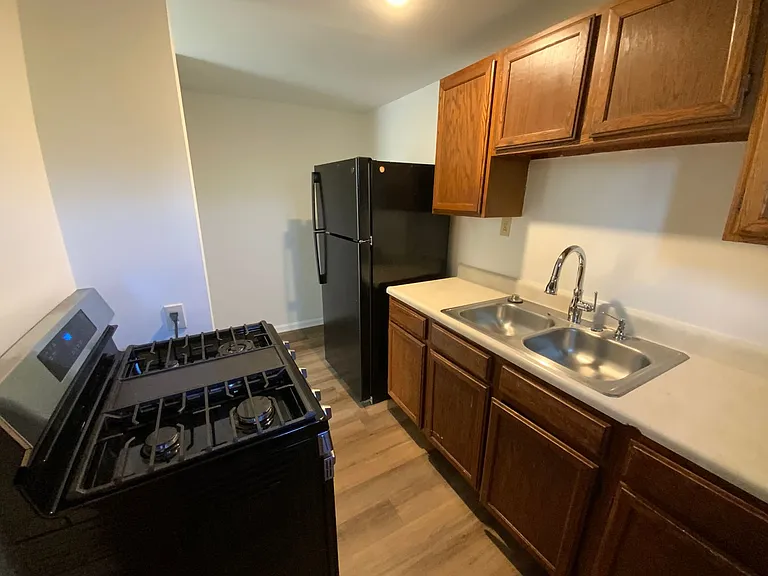 1400 Bass Ave — Photo 11