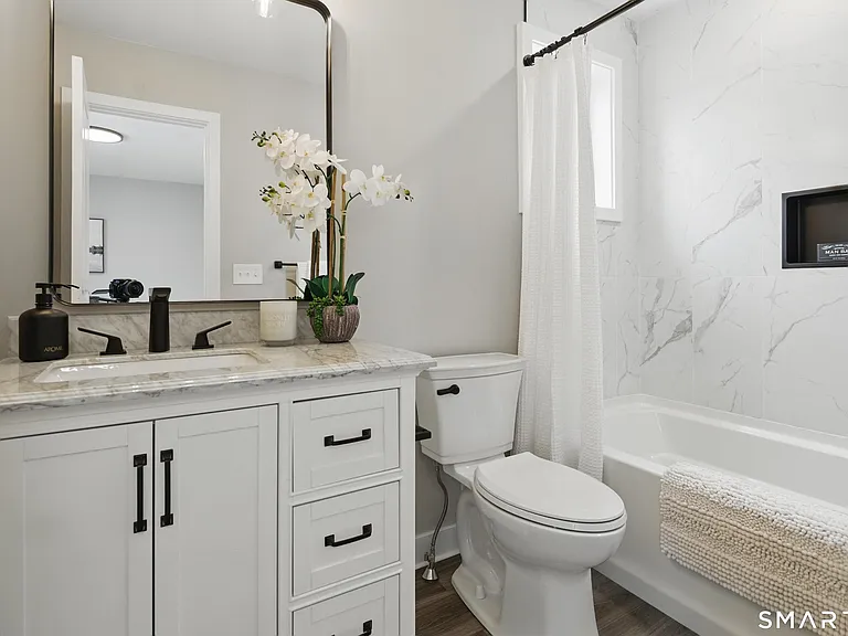 409 Prospect Ave #4 — Photo 13