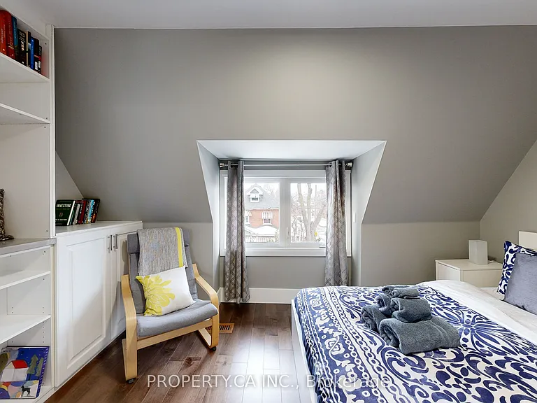 635 Christie St #UPPER — Photo 15