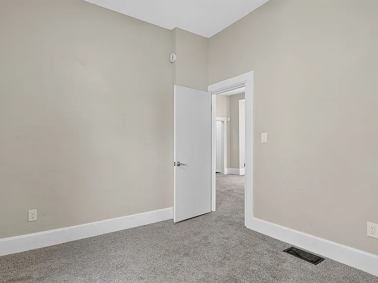 132 S Lincoln St — Photo 13
