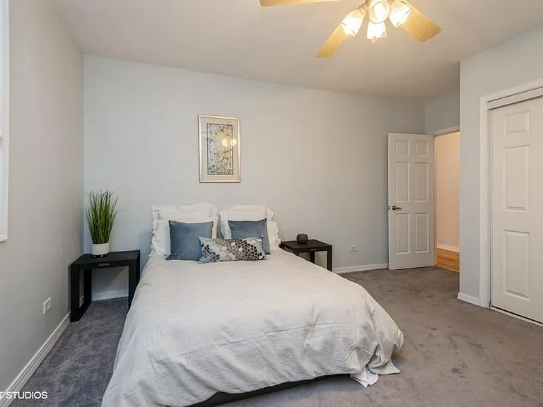 1444 W School St — Photo 16