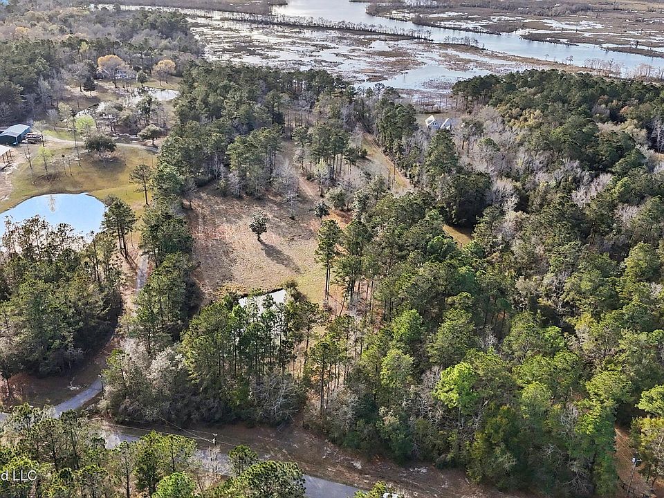 1st image of Ferry Point Rd