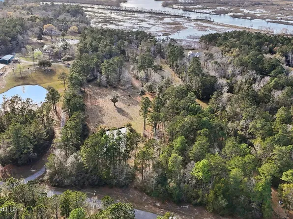 Ferry Point Rd, Gautier, MS 39553