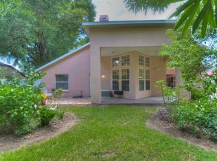 2218 Glen Mist Dr, Valrico, FL 33594