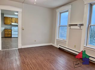 1062 Waterbury Stowe Rd #1, Waterbury, VT 05676
