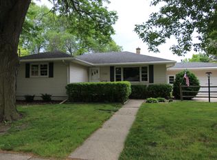 700 Fairway Ln, Jefferson, WI 53549