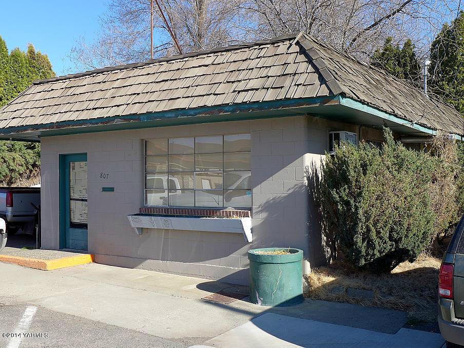 1st image of 807 1st Ave