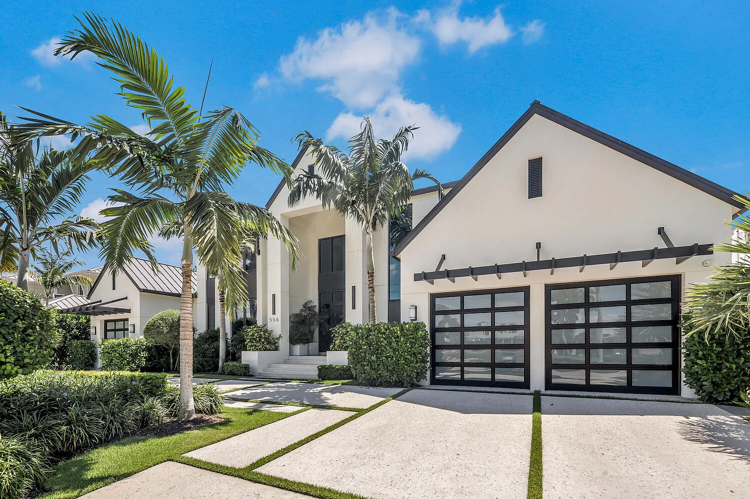 5 bed, 4835 sqft, $50,000 — Photo 3