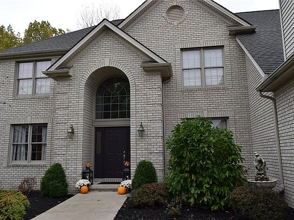 3rd image of 3176 Oakwood Trl