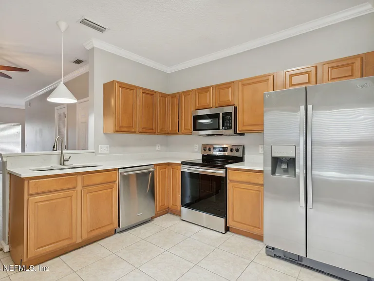 574 Southbranch Dr — Photo 13