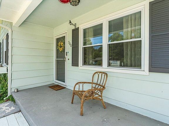 4th image of 508 Cedar Ln