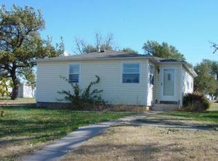 713 Lincoln St, Farnam, NE 69029
