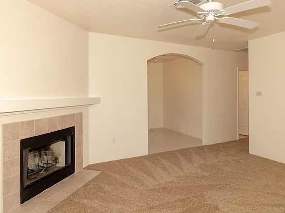 4th image of 1204 N Winstel Blvd Unit 7