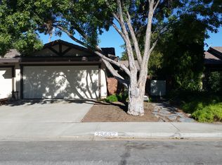 25682 Serena Dr, Santa Clarita, CA 91355