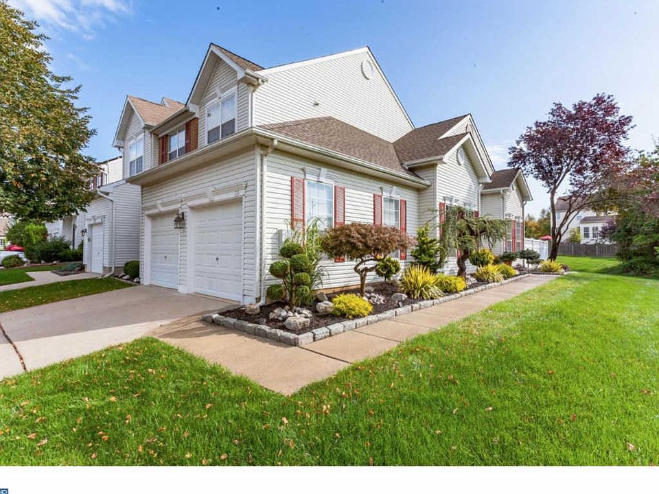 1st image of 111 Windingbrook Rd