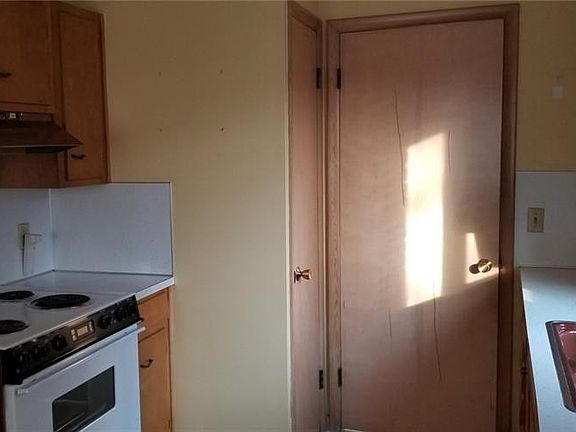 4th image of 3632 Wyckliffe Pkwy