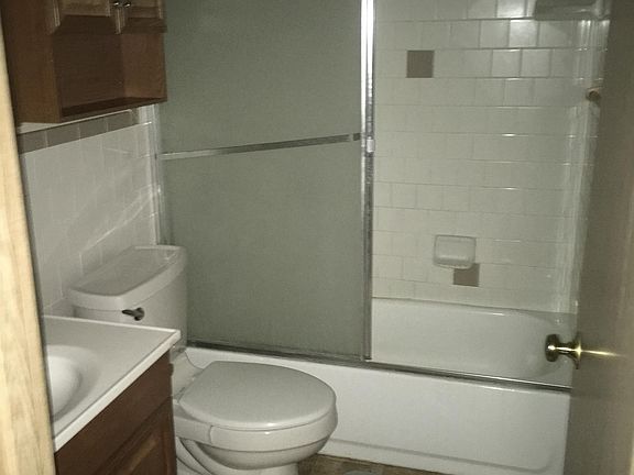 5th image of 550 2nd St #A
