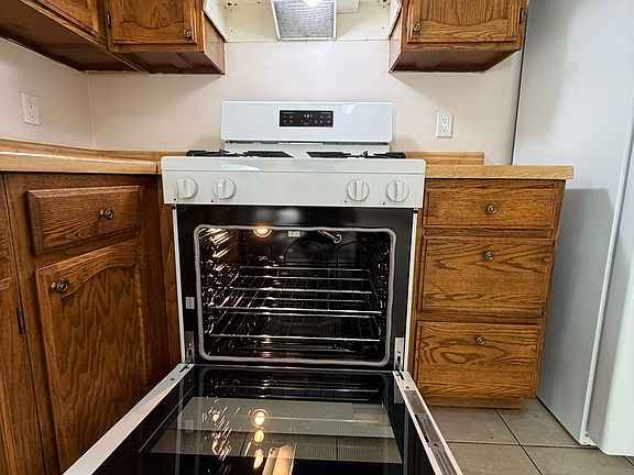 5th image of 6433 Douglas Dr N