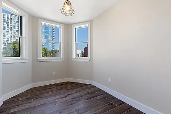 Rented by Nest Seekers International | media 6