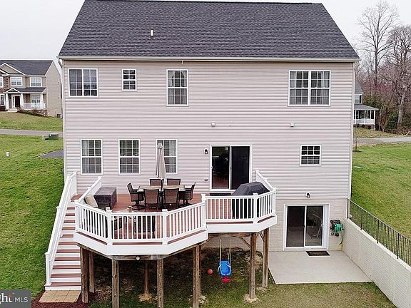 2nd image of 48310 Multiflora Ln