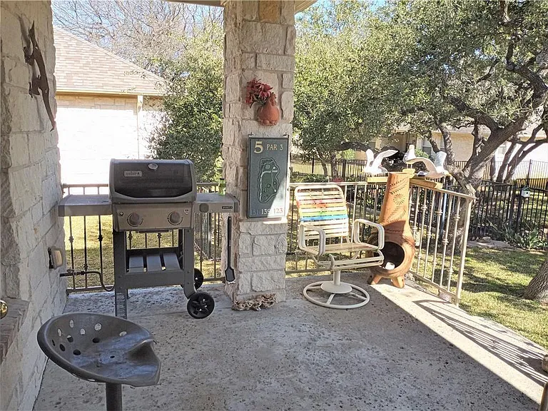 105 Terlingua Trl — Photo 11