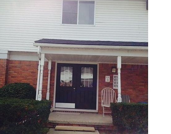 2nd image of 38574 Meadowdale St