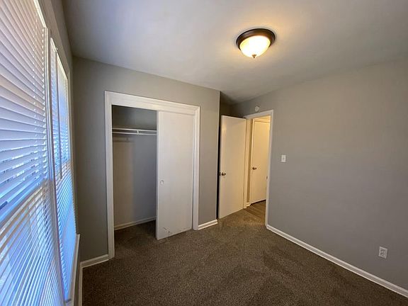 5th image of 1627-1629 Scott Pl
