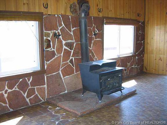 2nd image of 979 E Deer Creek Dr