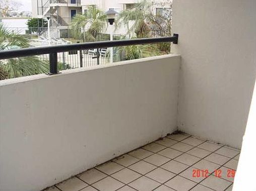 4th image of 1580 Harbor Dr Unit 114