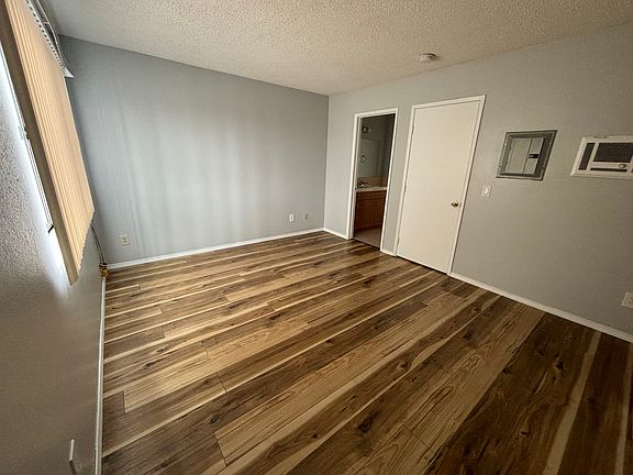 4th image of 2516 Fairmount Ave #B