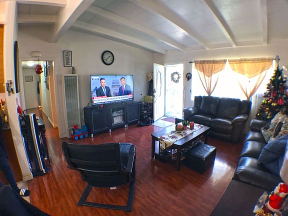 5th image of 8375 Mulberry Ave