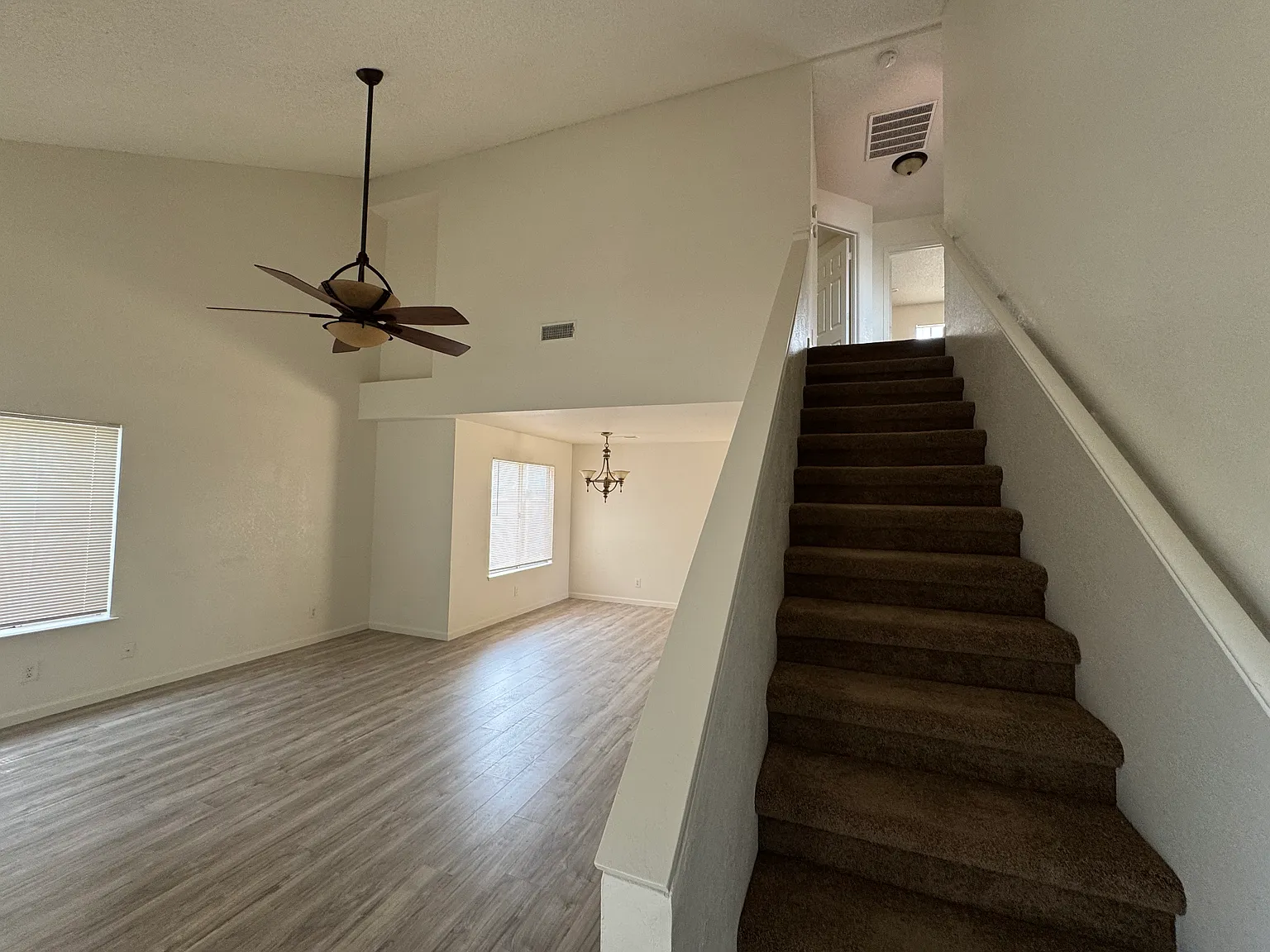 3 bed, 2.5 bath, 1261 sqft, $2,150 — Photo 2