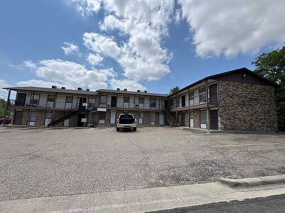 2nd image of 1405 N Gray St #9