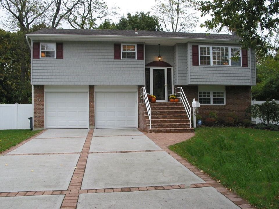 1st image of 5 Dale Dr