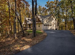 597 Trailwood Dr, Ellijay, GA 30536