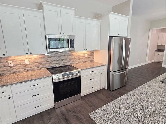 5th image of 3067 Golden Bear Rd