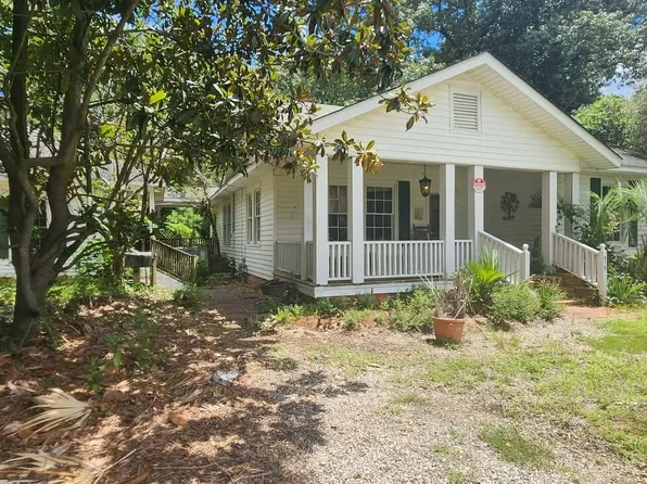 815 S Center St, Thomaston, GA 30286