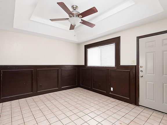 2nd image of 601 Gastel Cir #3