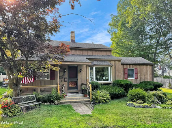 48 Copley Ter, Pittsfield, MA 01201