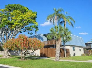 14521 Catalina Cir, Seminole, FL 33776