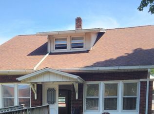 132 N Main St, Avilla, IN 46710