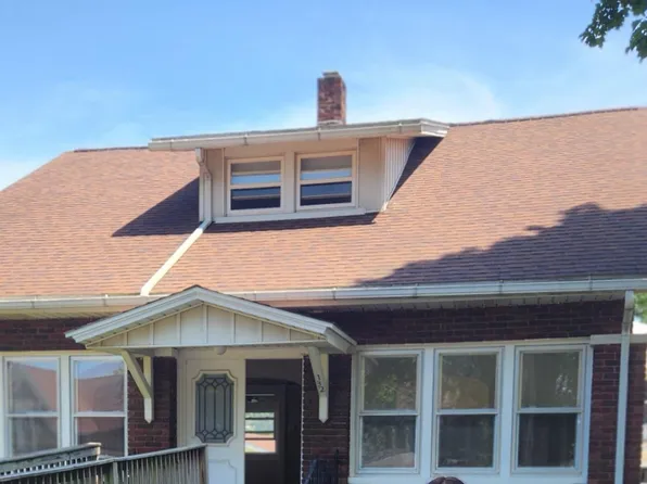 132 N Main St, Avilla, IN 46710