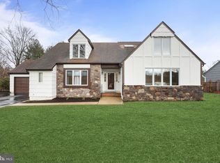 39 Laurel Wood Dr, Lawrenceville, NJ 08648
