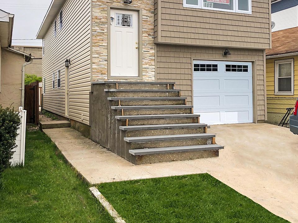 1st image of 117 W Fulton St #1