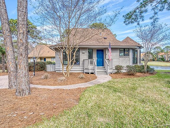 3rd image of 174 Cove Dr