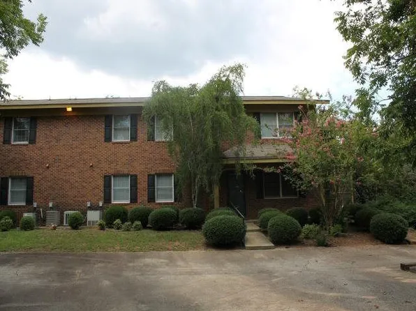 109H Country Club Dr, Americus, GA 31709