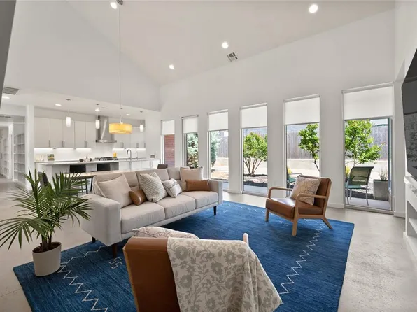 925 NW 8th St, Oklahoma City, OK 73106