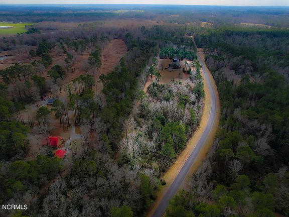 4th image of 7 Acres Country Club Drive